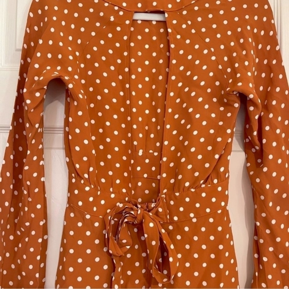 Flynn Skye Golden Polka Dot Open Back Bell Sleeve Tie Back Mini Dress XSMALL - Picture 6 of 12